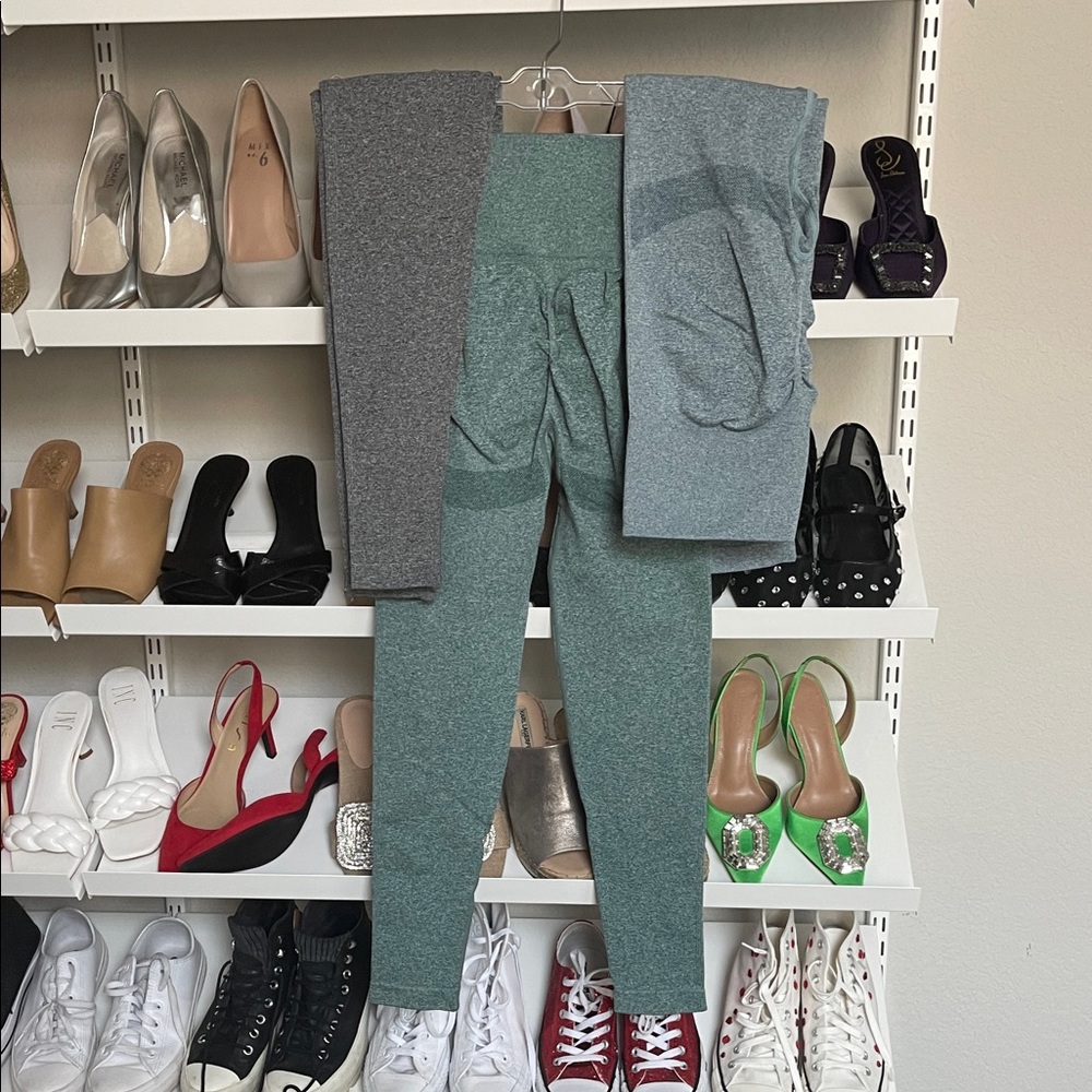 Stylish Gray and Green Leggings